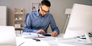 When Do Small Businesses in Canada Need Bookkeeping and Accounting Services?