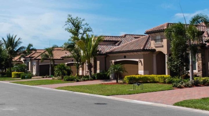 Professional real estate tax accountant in Canada by Filing Taxes for investors landlords and real estate agents